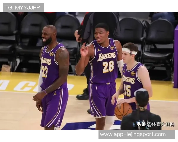 詹姆斯称小杰伦约翰逊2021届首轮秀实力惊人引发热议