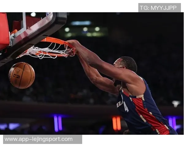 莫布里穿着签名鞋与华子对抗兄弟情深从小一起打AUU