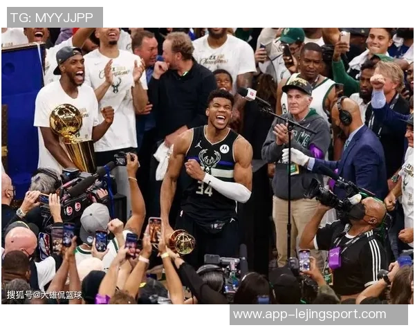 波蒂斯赛前祝贺字母哥第十次入选全明星字母哥携家人共庆这一荣耀时刻